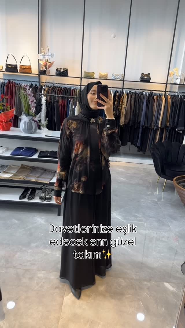 Post 4 by Beyza Coşanay Butik on Instagram (video)