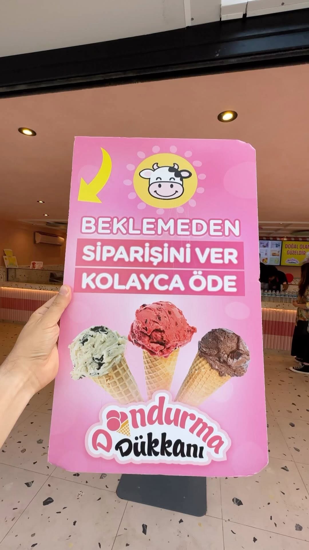 Post 9 by Dondurma Dükkanı® on Instagram (video)
