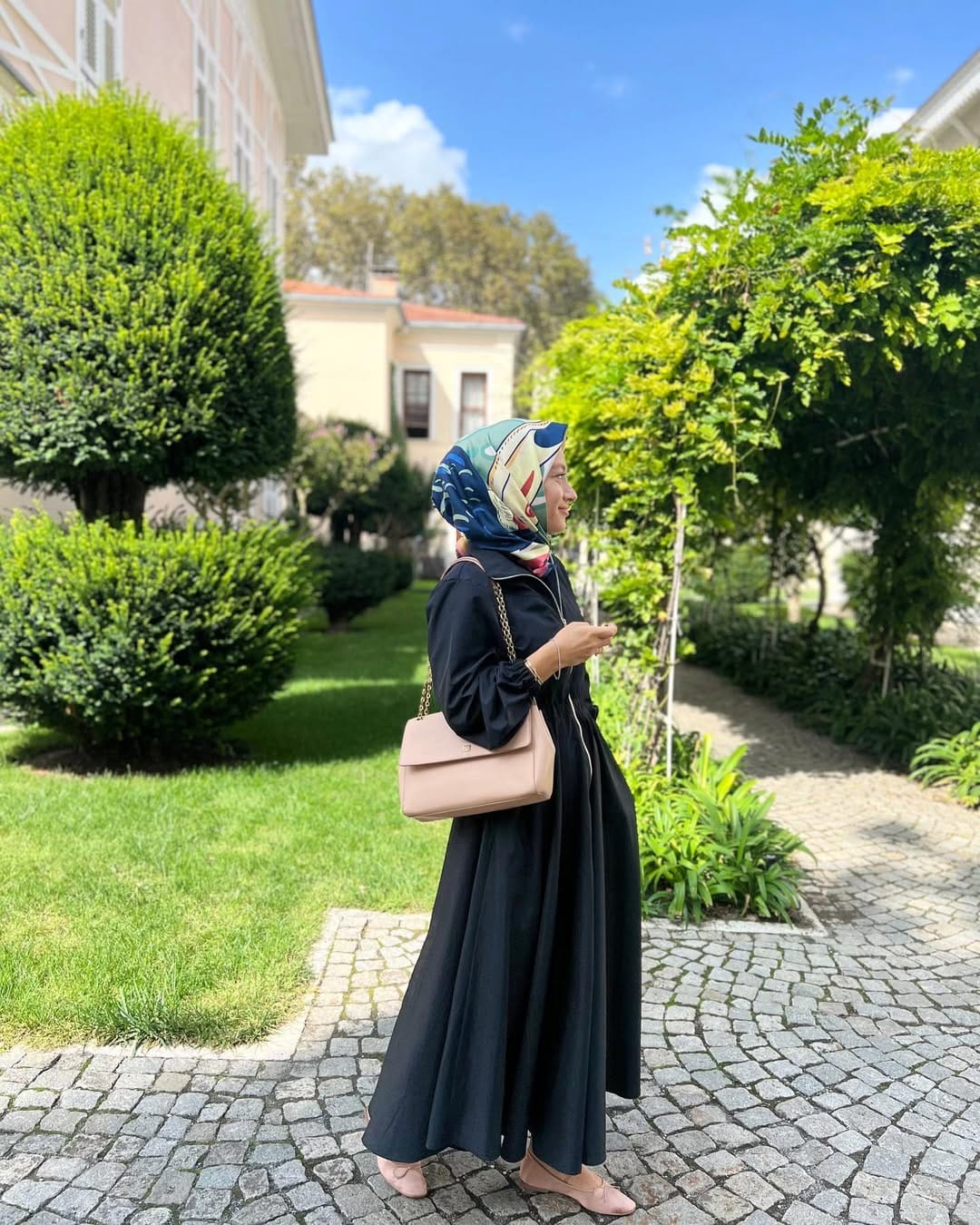 Post 2 by Merve Çağlayan on Instagram (carousel)