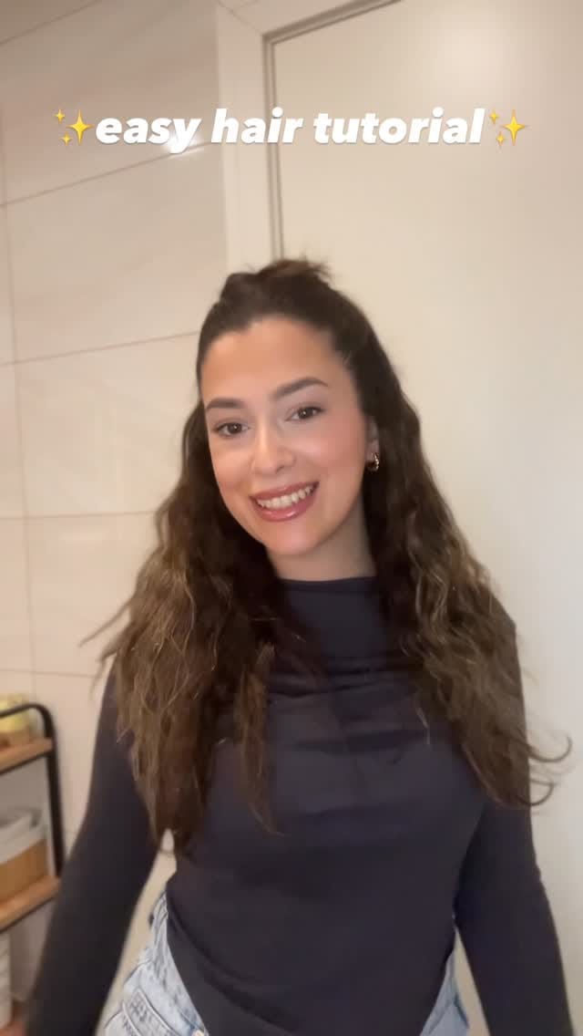 Post 10 by Ezgi Akçam on Instagram (video)