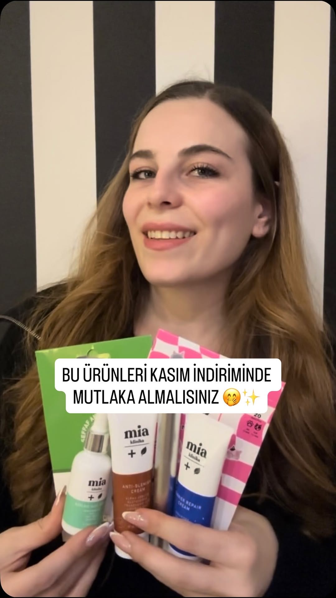 Post 5 by Cansu🌟 on Instagram (video)