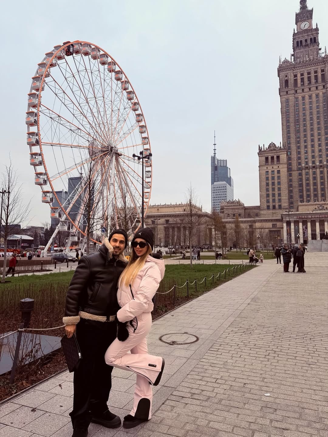 Post 5 by Asena Apaydın on Instagram (carousel)