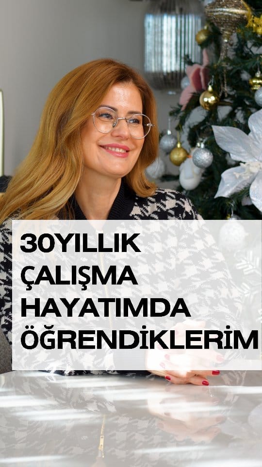 Post 4 by Esra Zengin on Instagram (video)