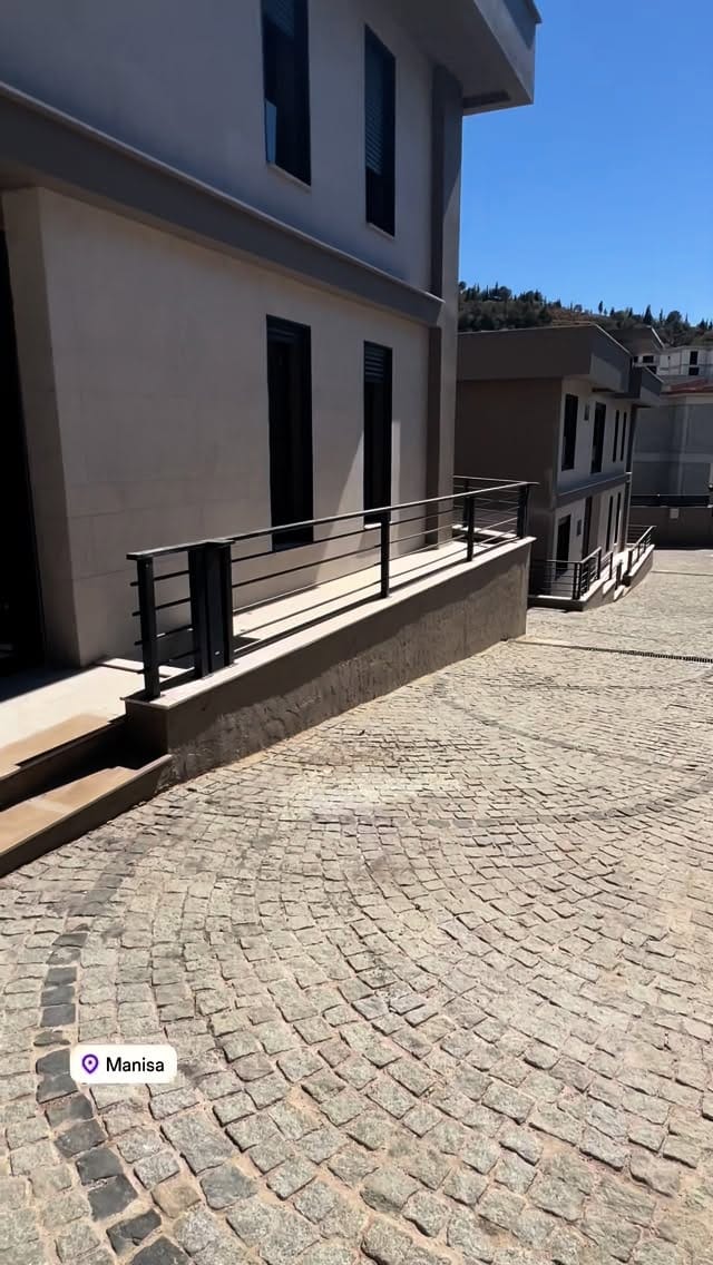 Post 6 by Bünyamin aktaş on Instagram (video)