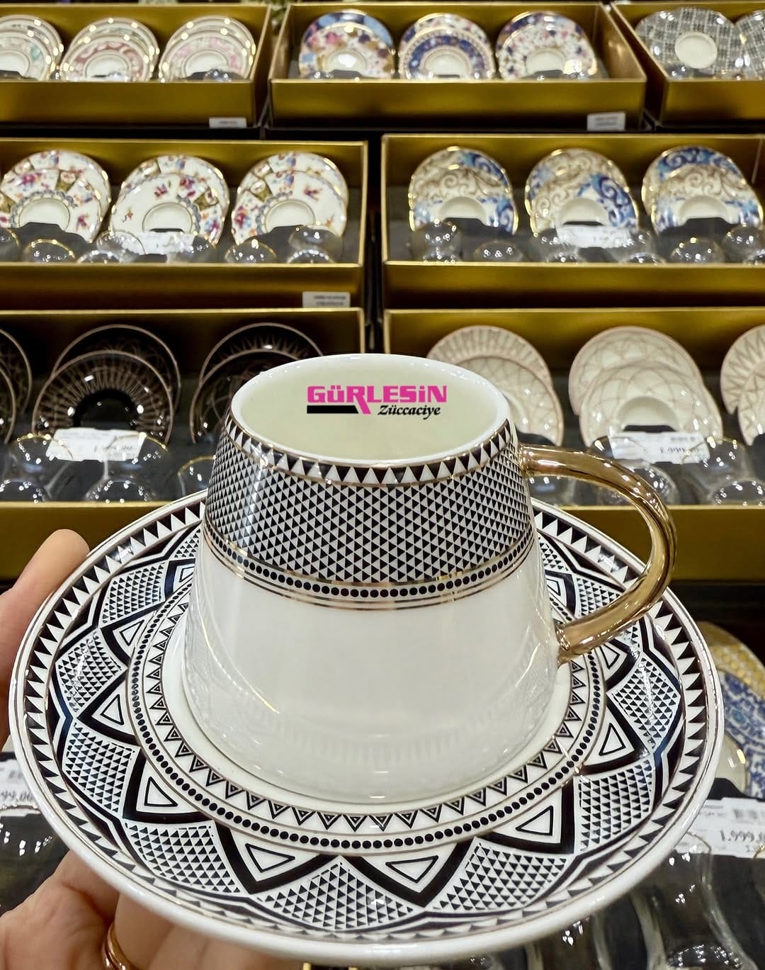 Post 4 by Gürlesin Züccaciye on Instagram (carousel)