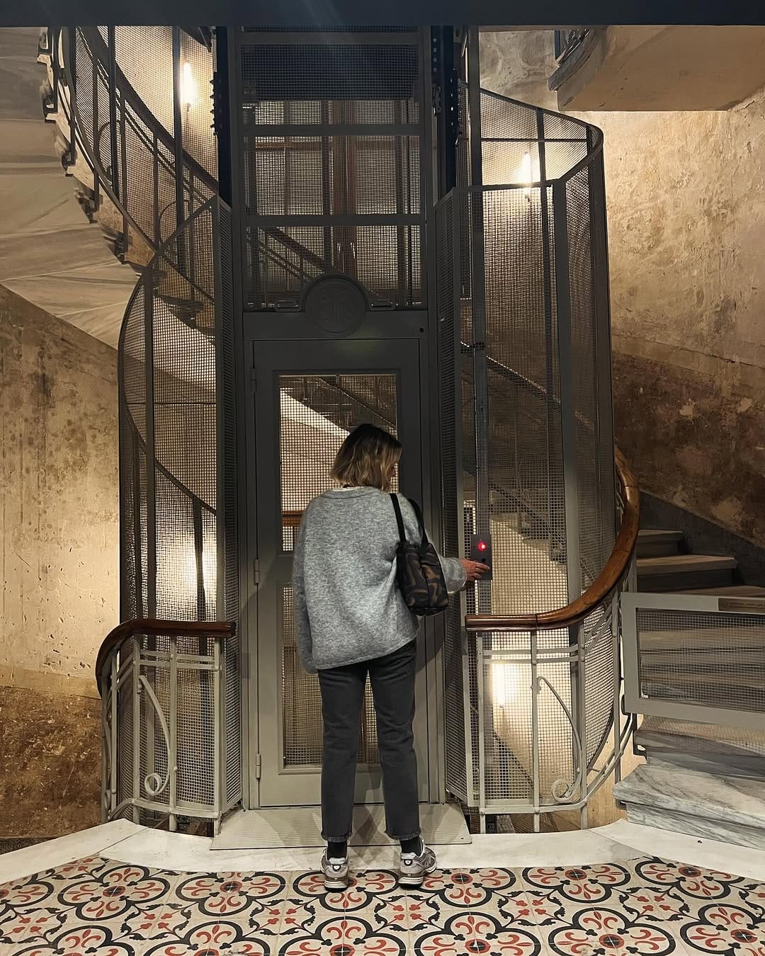 Post 6 by Pınar Eser on Instagram (carousel)