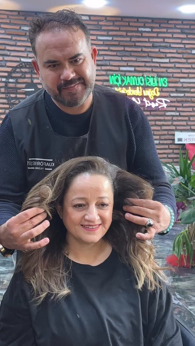 Post 6 by Reşit Yıldırım (KUAFÖR REŞİT) on Instagram (video)