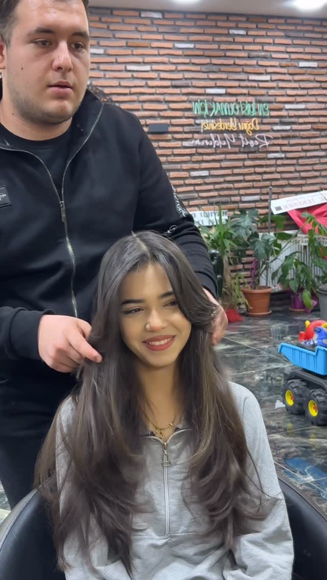 Post 5 by Reşit Yıldırım (KUAFÖR REŞİT) on Instagram (video)