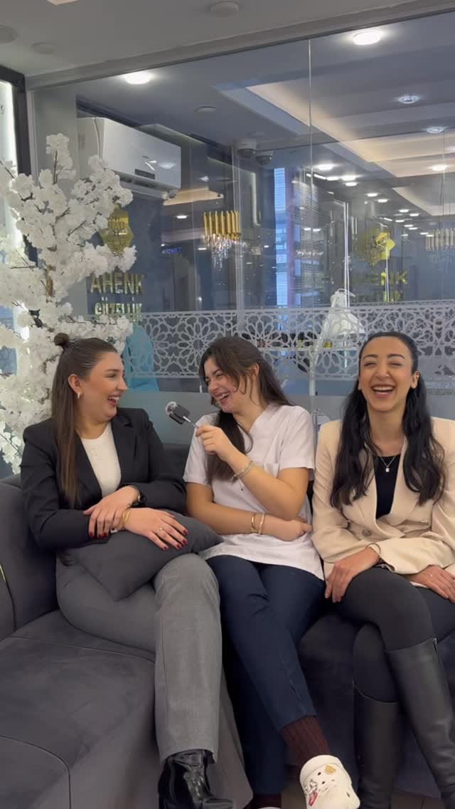 Post 1 by Ahenk Güzellik Avcılar on Instagram (video)