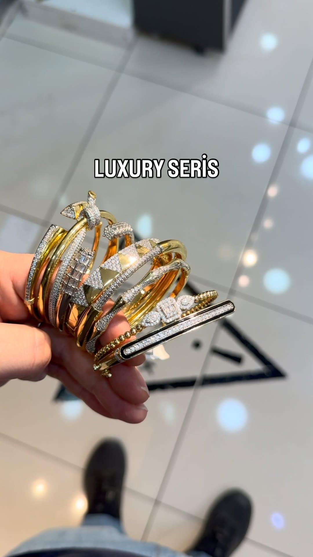 Post 2 by BURAKHAN GİRAY  LUXURY ACCESSORY on Instagram (video)