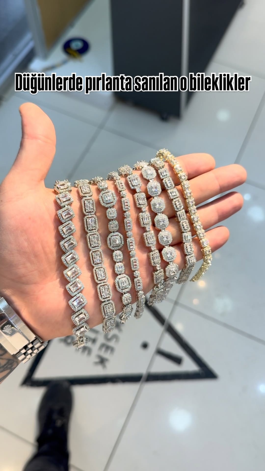 Post 6 by BURAKHAN GİRAY  LUXURY ACCESSORY on Instagram (video)