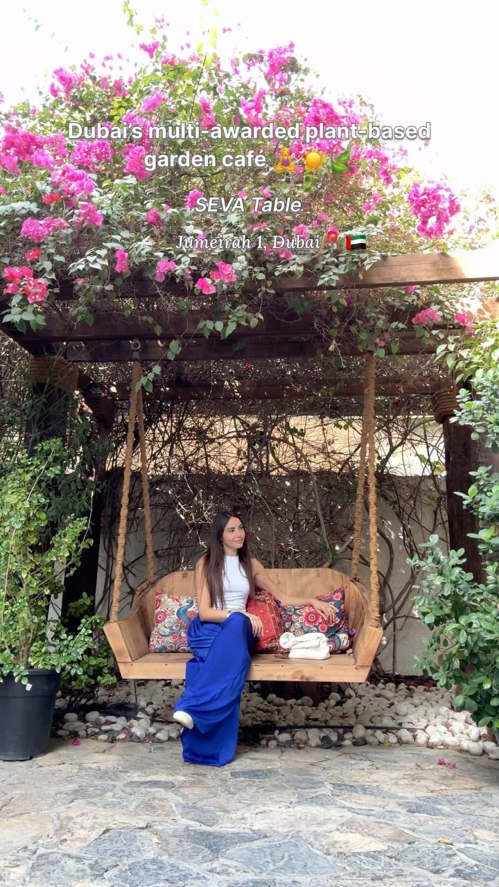 Post 10 by Noha Ali on Instagram (video)