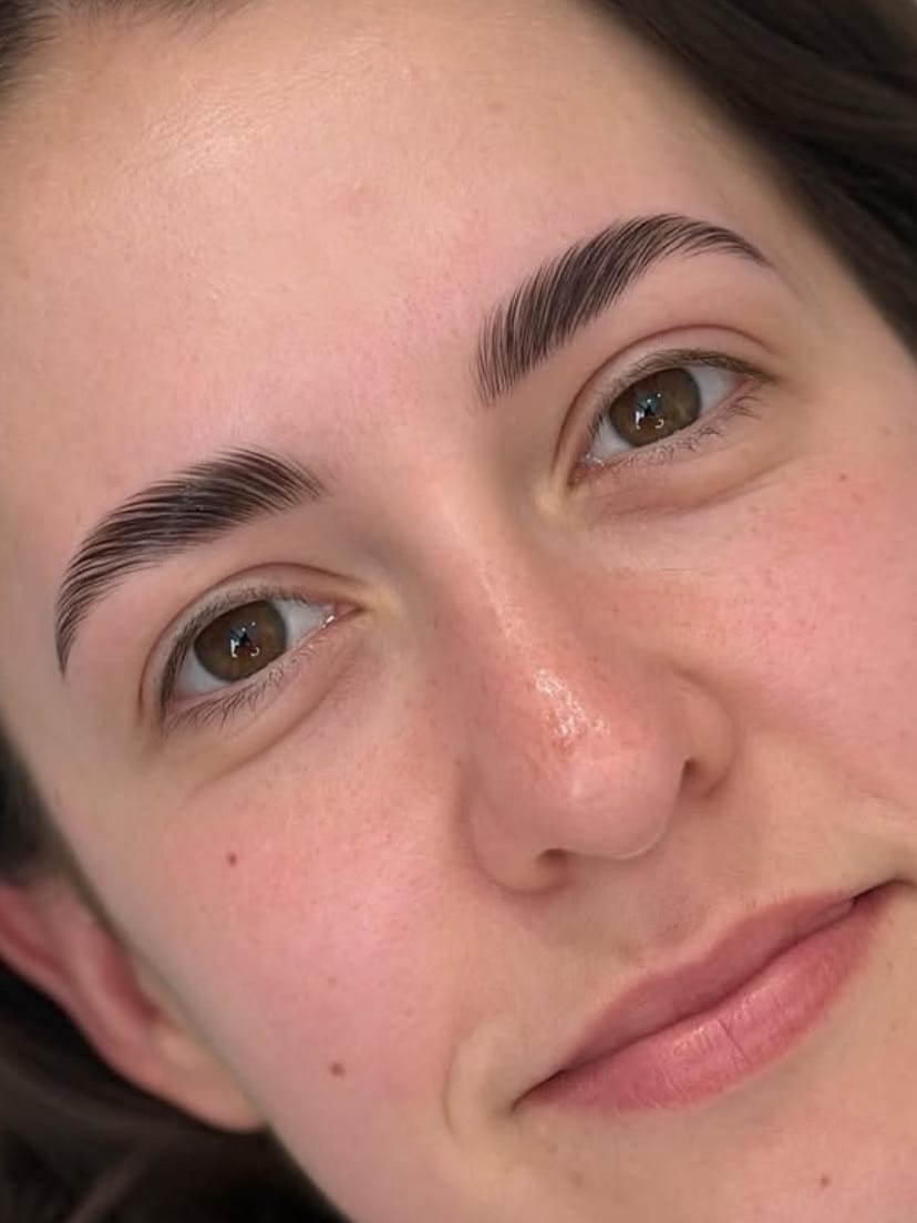 Post 1 by SexylashesBrowBar on Instagram (carousel)