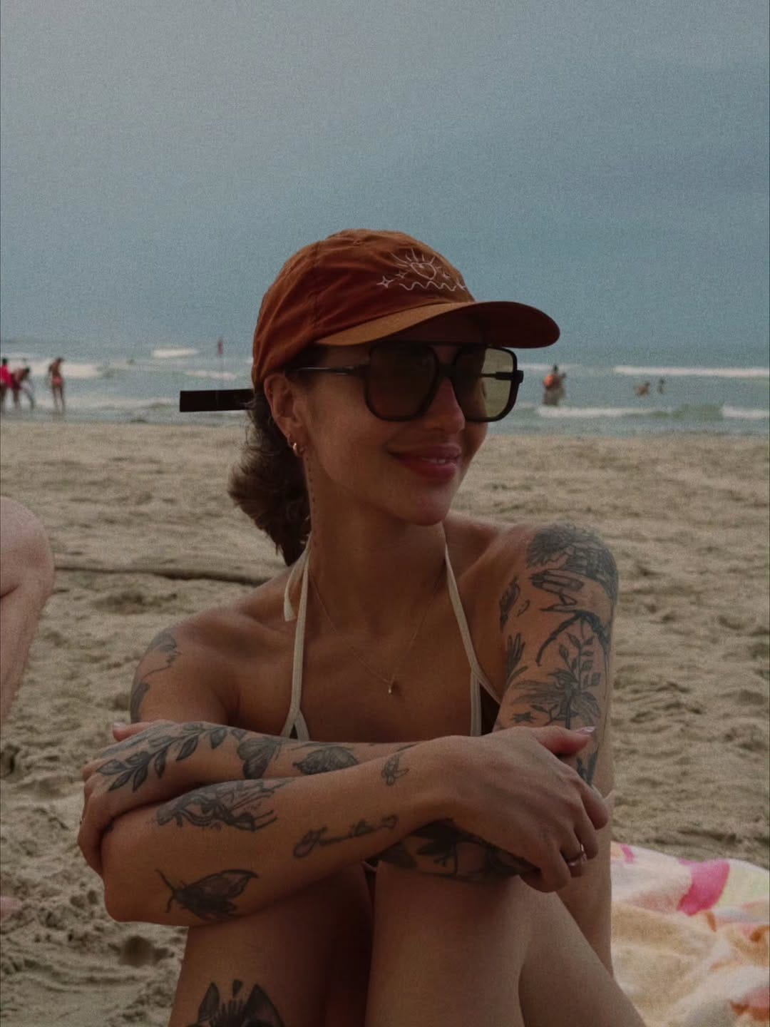 Post 3 by Leticia Paz on Instagram (carousel)