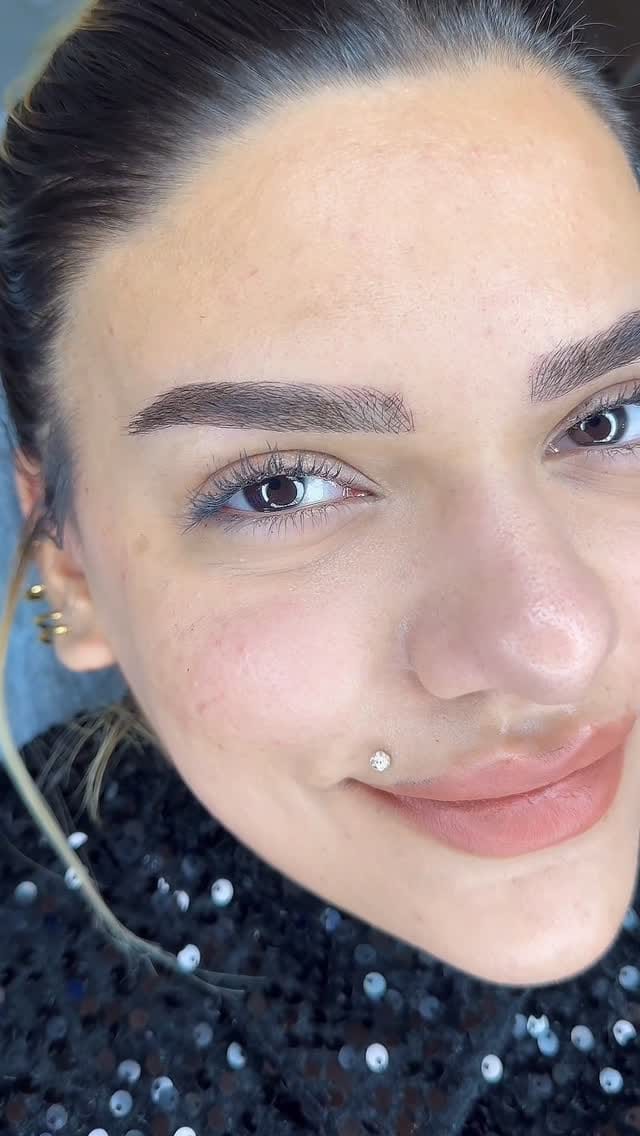 Post 2 by ZELAL KAYA BEAUTY&MAKEUP on Instagram (video)