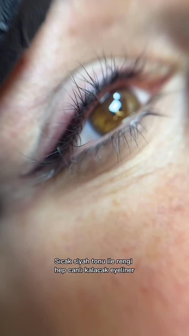 Post 5 by ZELAL KAYA BEAUTY&MAKEUP on Instagram (video)