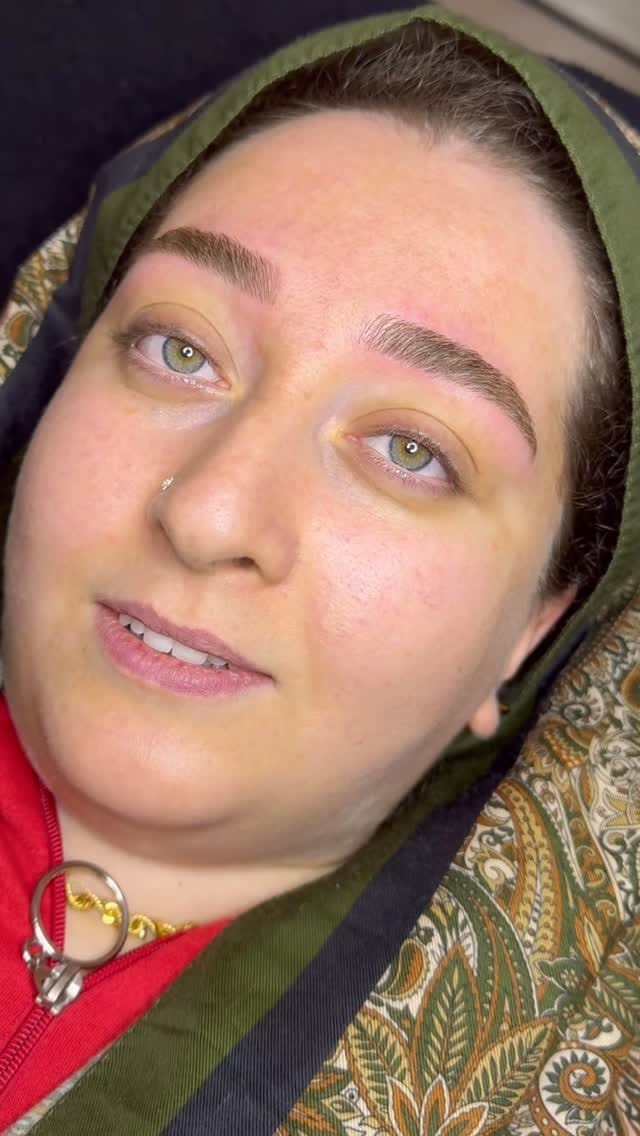Post 3 by ZELAL KAYA BEAUTY&MAKEUP on Instagram (video)