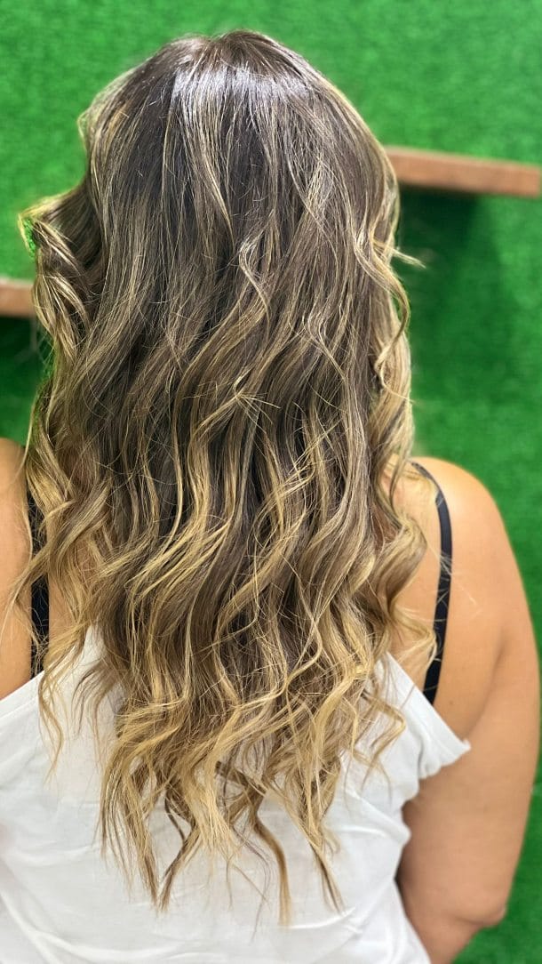 Post 3 by curly coiffeur on Instagram (video)