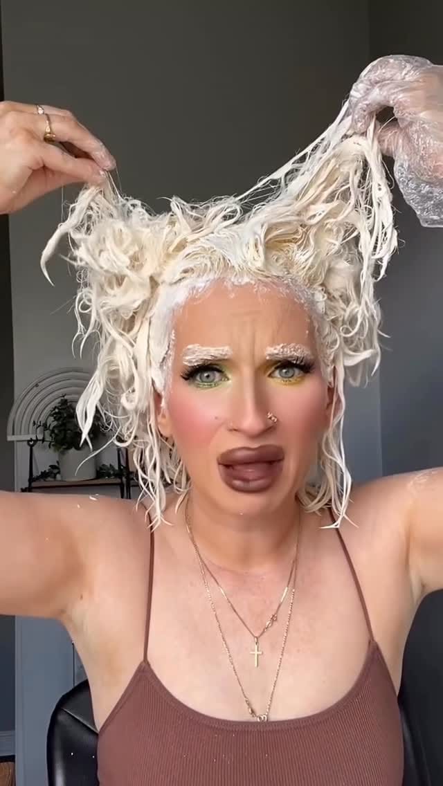 Post 9 by San Kuafor on Instagram (video)