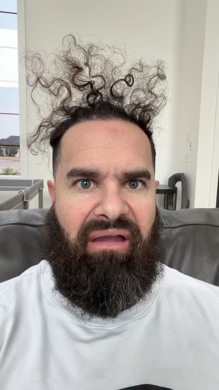 Post 3 by Alex Spinoso | Medical Doctor Entrepreneur and Mentor on Instagram (video)
