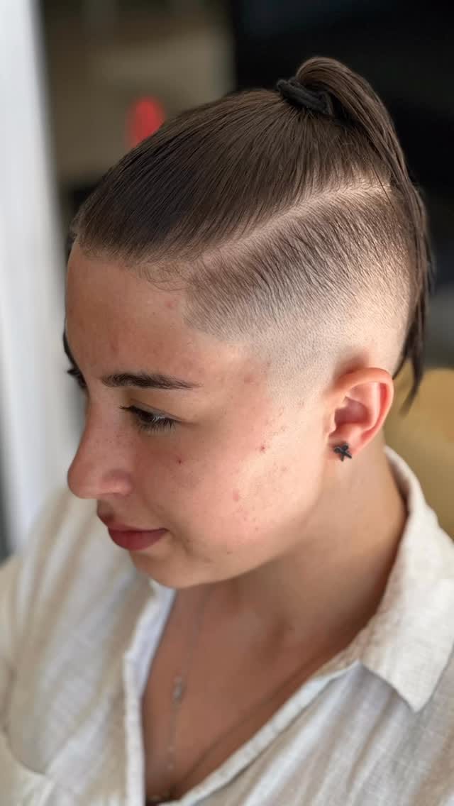 Post 10 by Boss Kuaför Afyon on Instagram (video)
