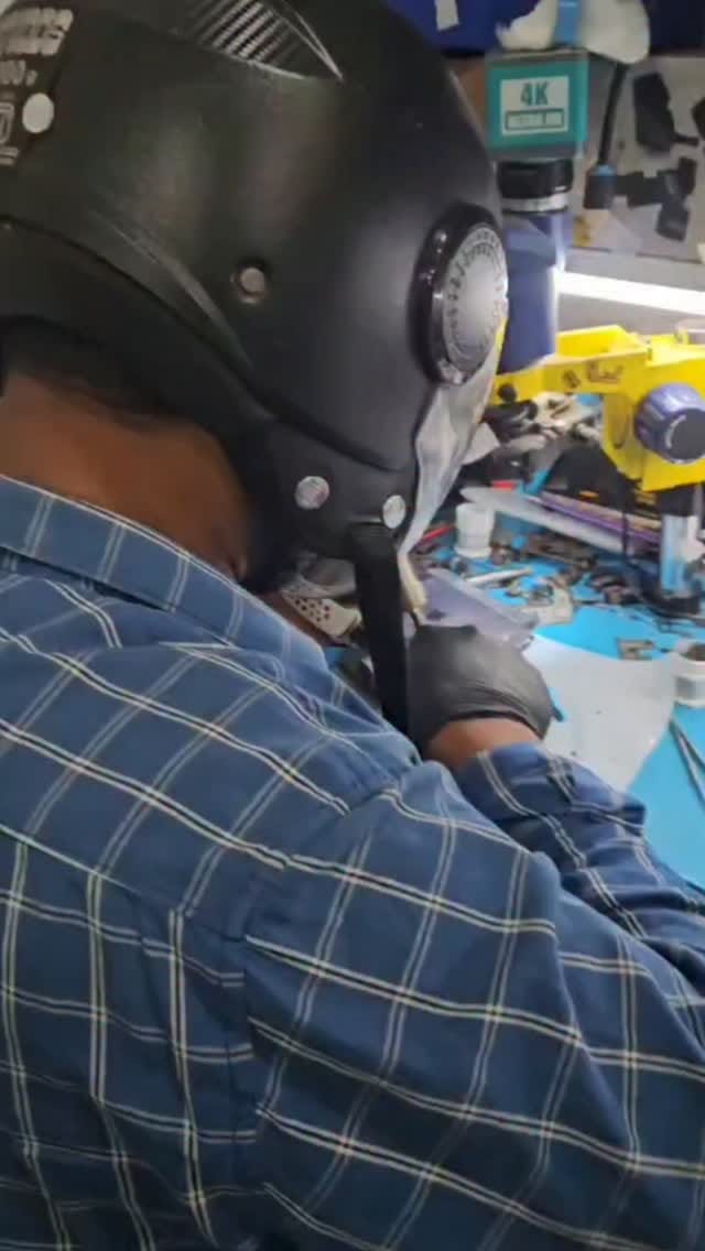 Post 1 by TECH MAN on Instagram (video)
