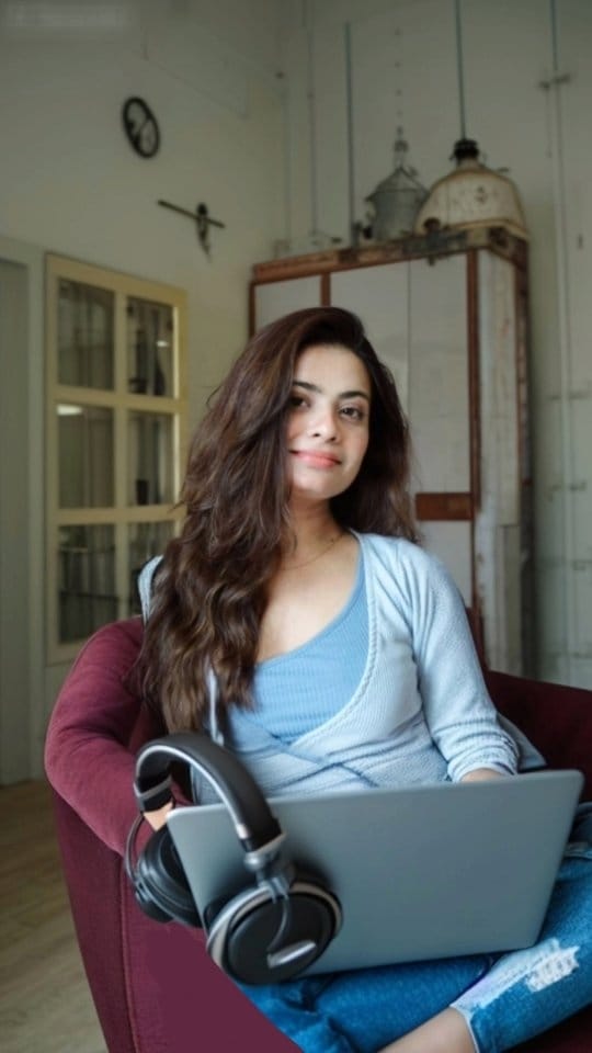 Post 9 by Nimra Shaikh on Instagram (video)