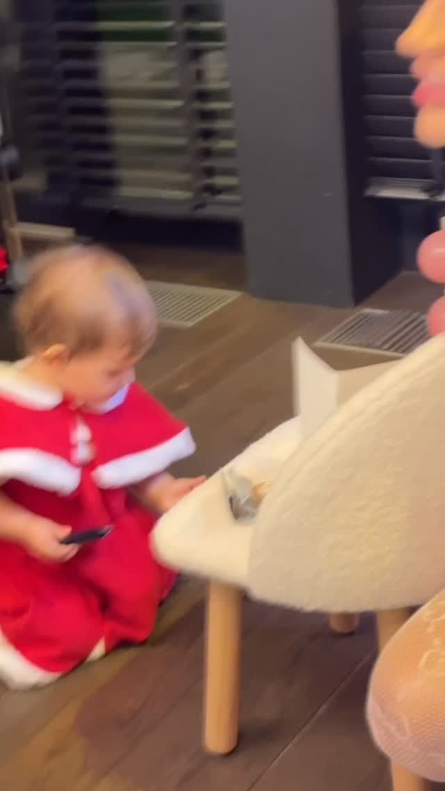 Post 6 by Kristina Baranenko💫 on Instagram (video)