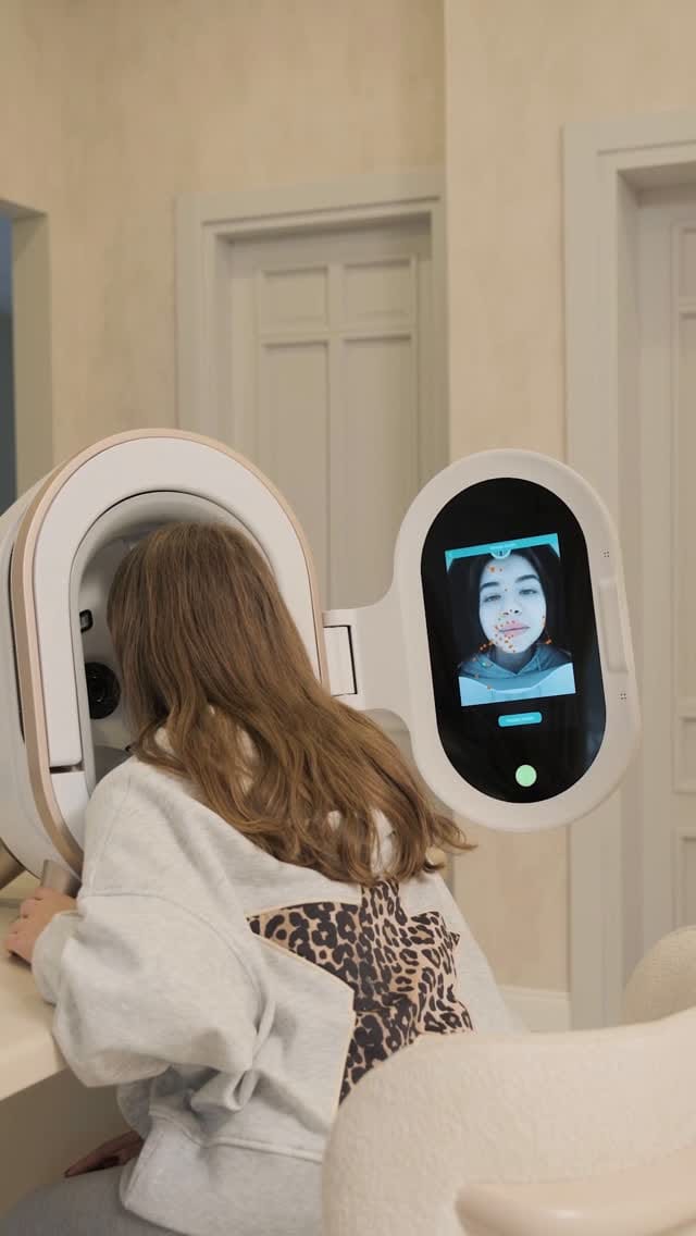 Post 2 by CosmeticMed on Instagram (video)