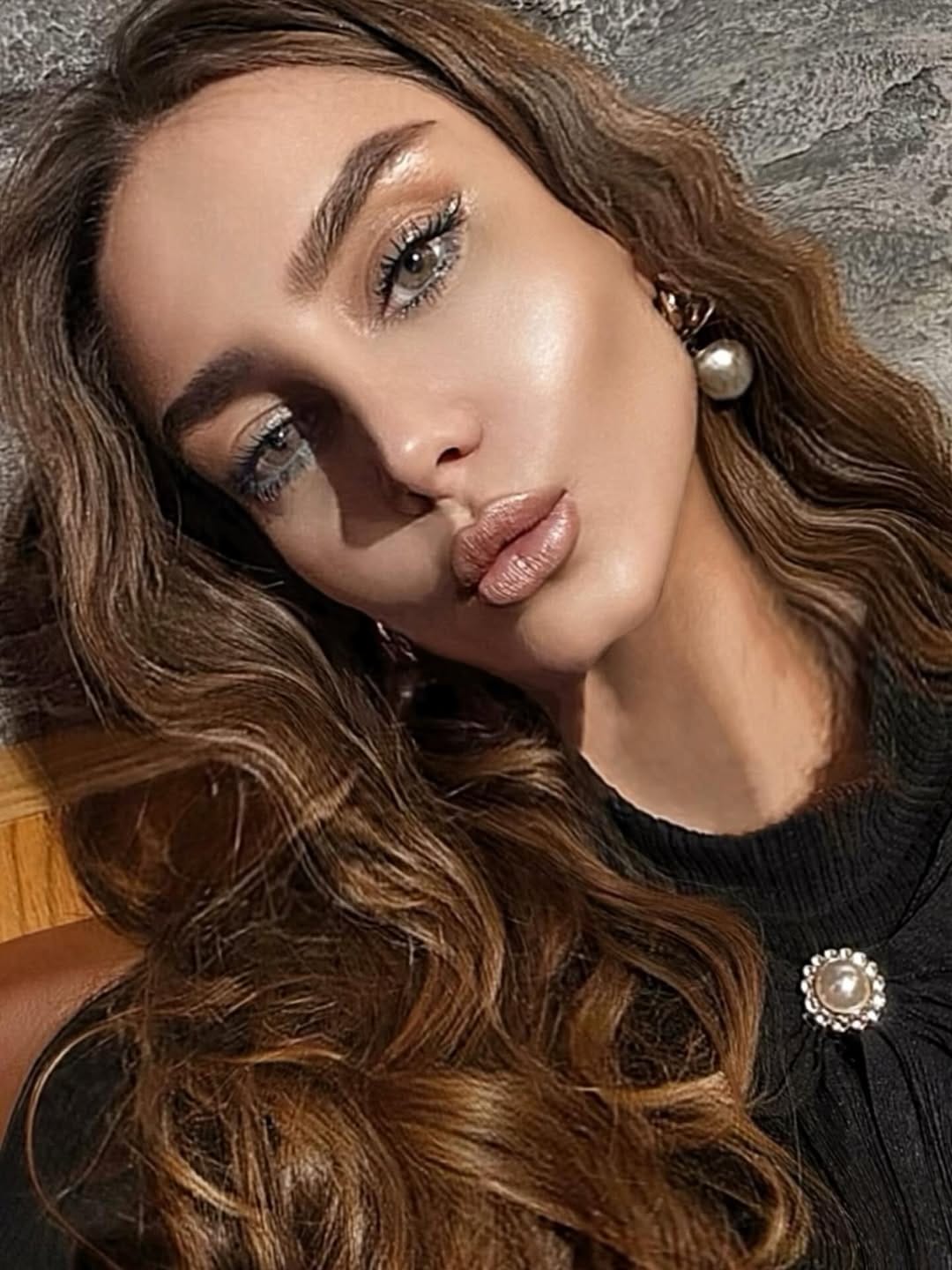 Post 1 by Simge Eren on Instagram (image)