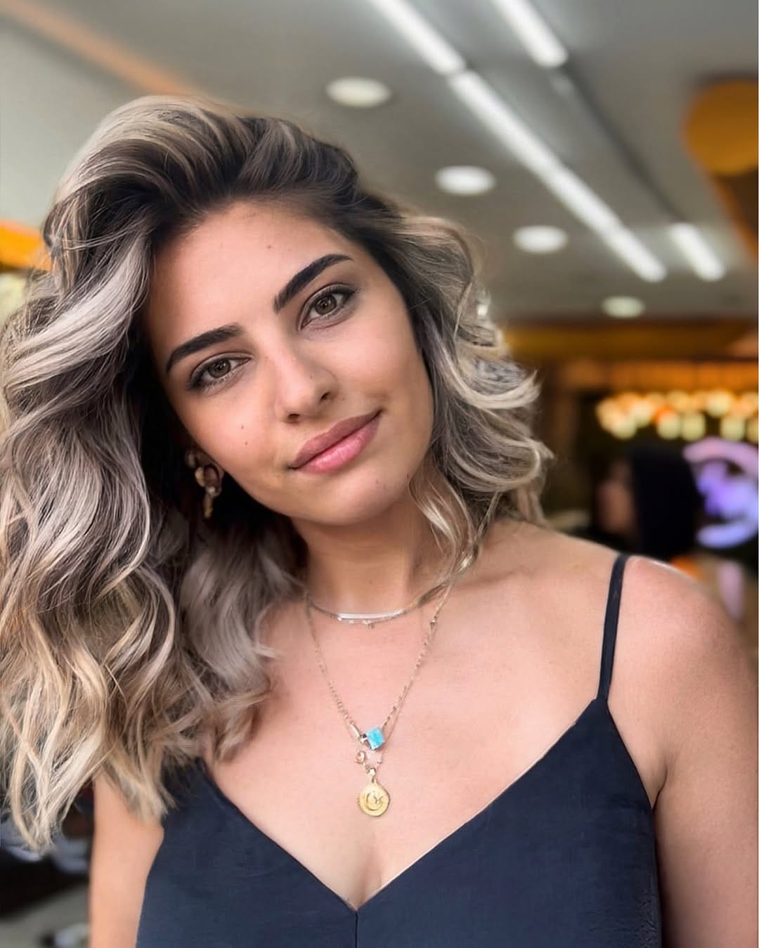 Post 3 by WO-MEN COIFFEUR 📍İZMİR on Instagram (image)