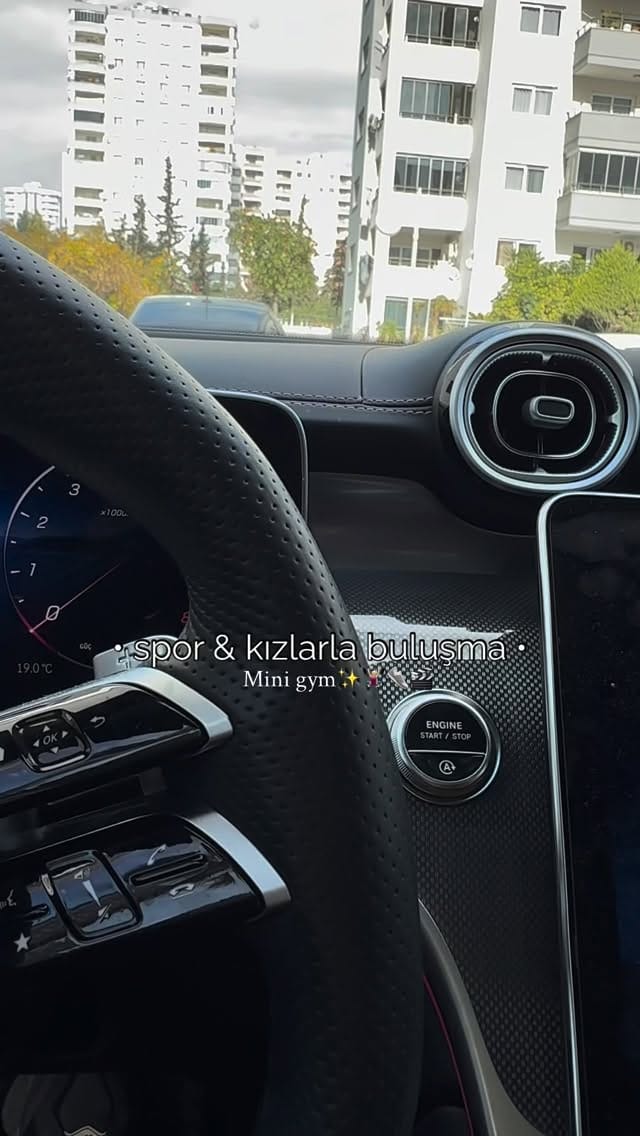 Post 3 by Ayça on Instagram (video)