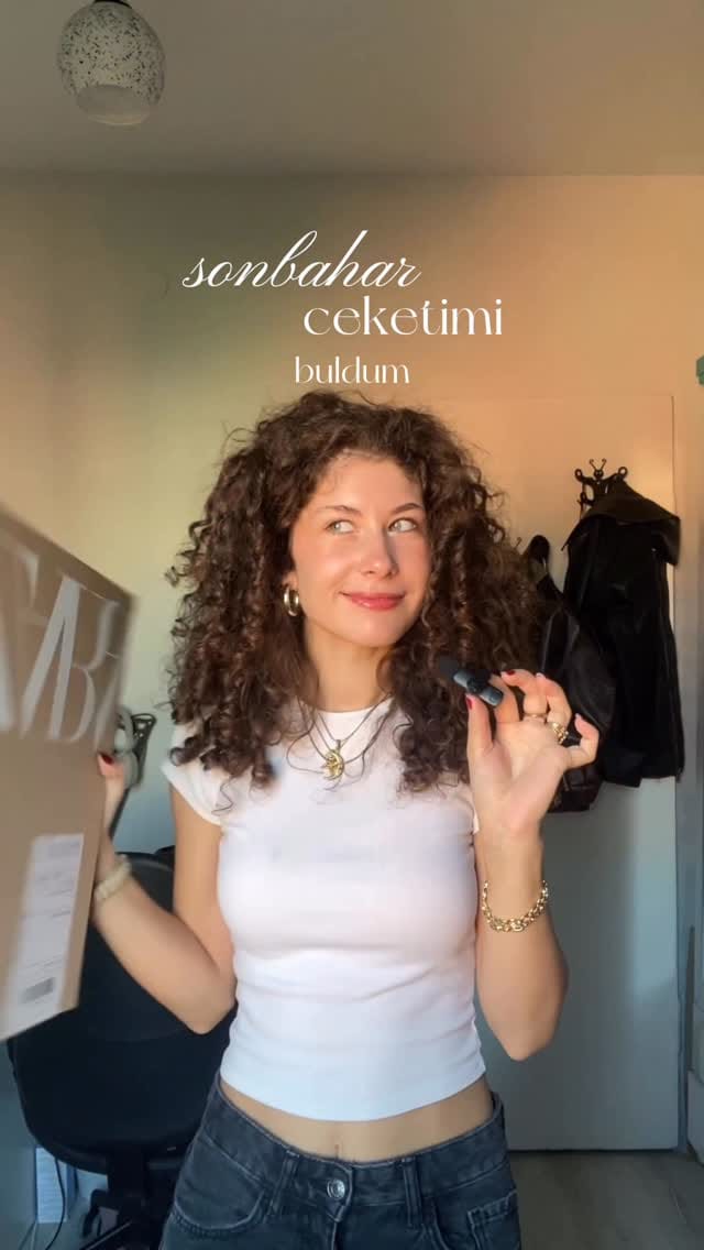 Post 8 by irem on Instagram (video)