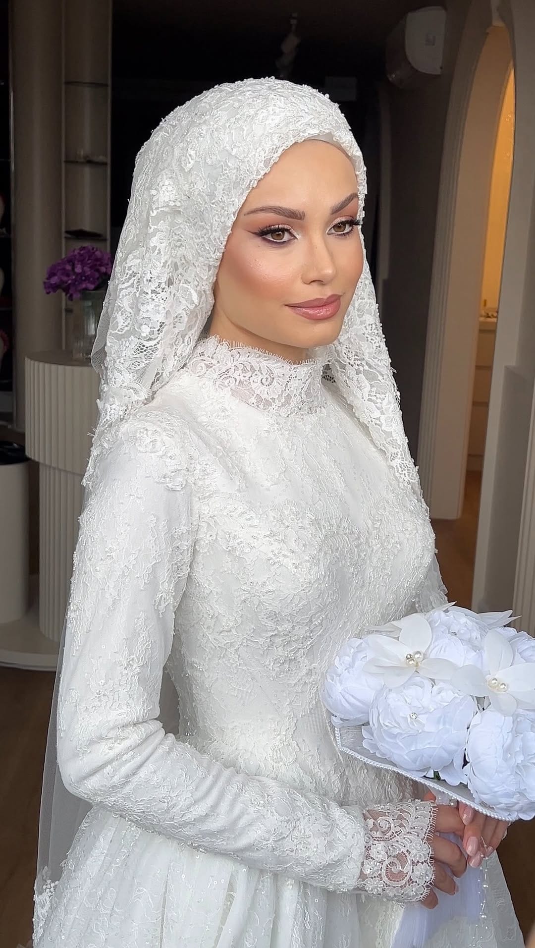 Post 6 by L A B I A N C A B R I D A L on Instagram (video)