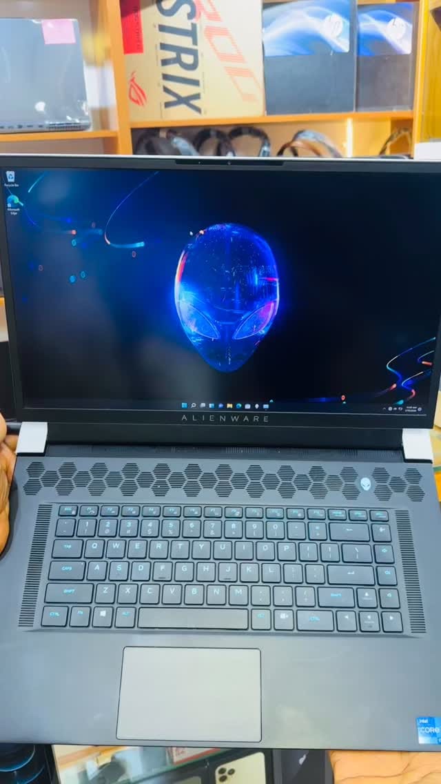 Post 4 by MOBLORDZ GADGETS on Instagram (video)
