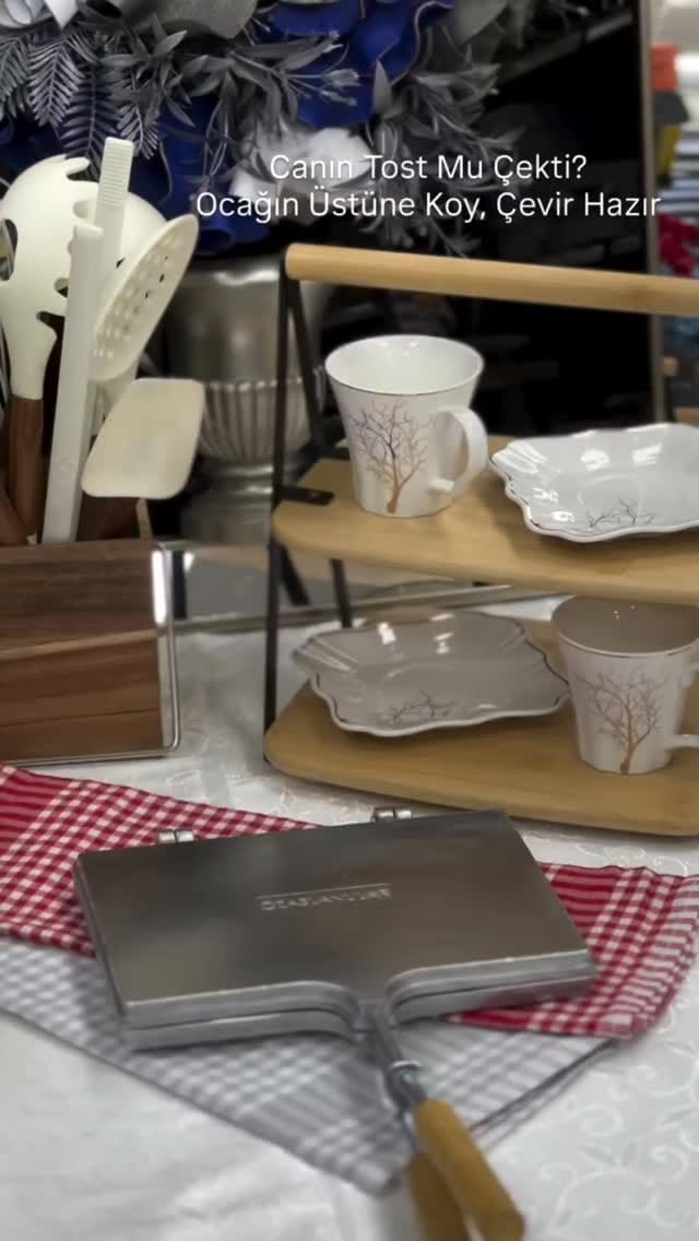 Post 2 by YUHATU A.V.M on Instagram (video)