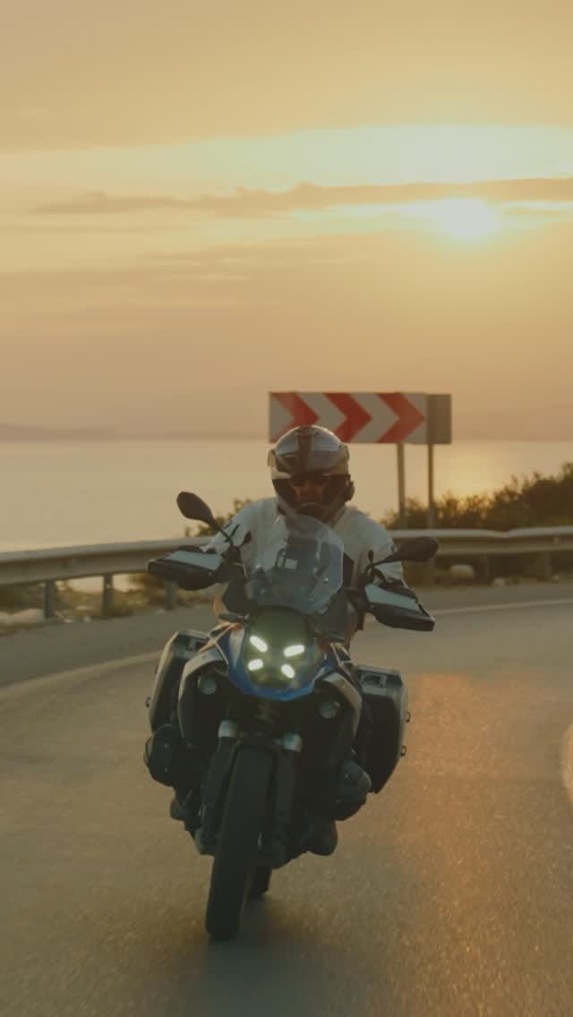 Post 10 by Onur Çakı / Nekipedia on Instagram (video)