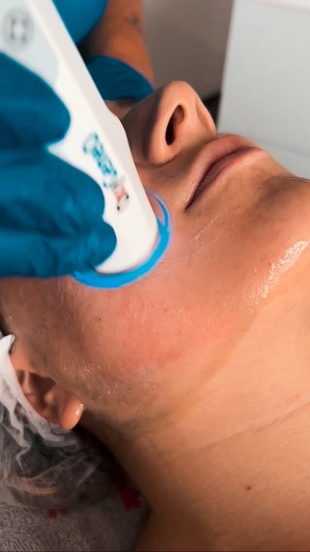 Post 5 by Güzellik uzmanı usta öğretici emine bora on Instagram (video)