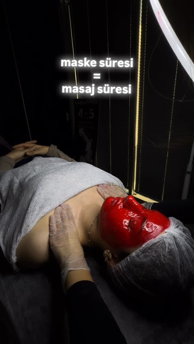 Post 2 by Nisa Nur Sarıtaş on Instagram (video)