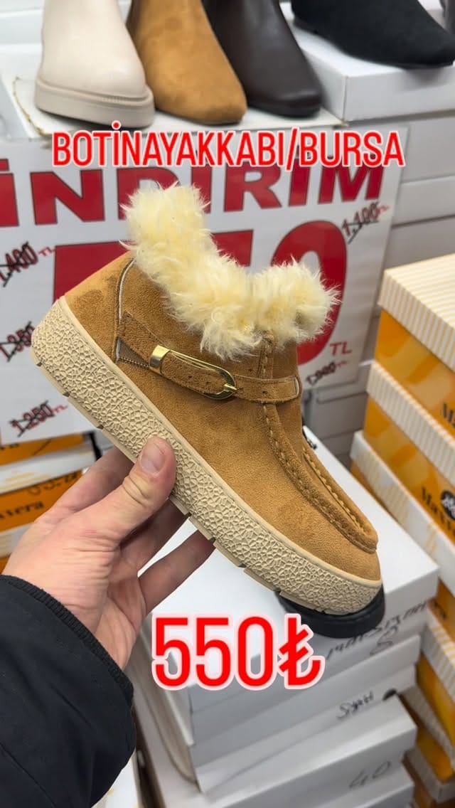 Post 5 by Botin ayakkabı official on Instagram (video)