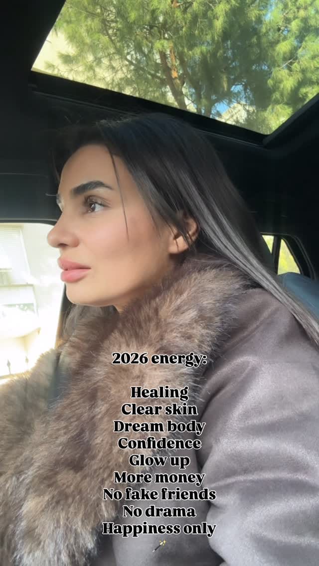 Post 4 by Hi! I 𝗘𝗠𝗘𝗟 on Instagram (video)