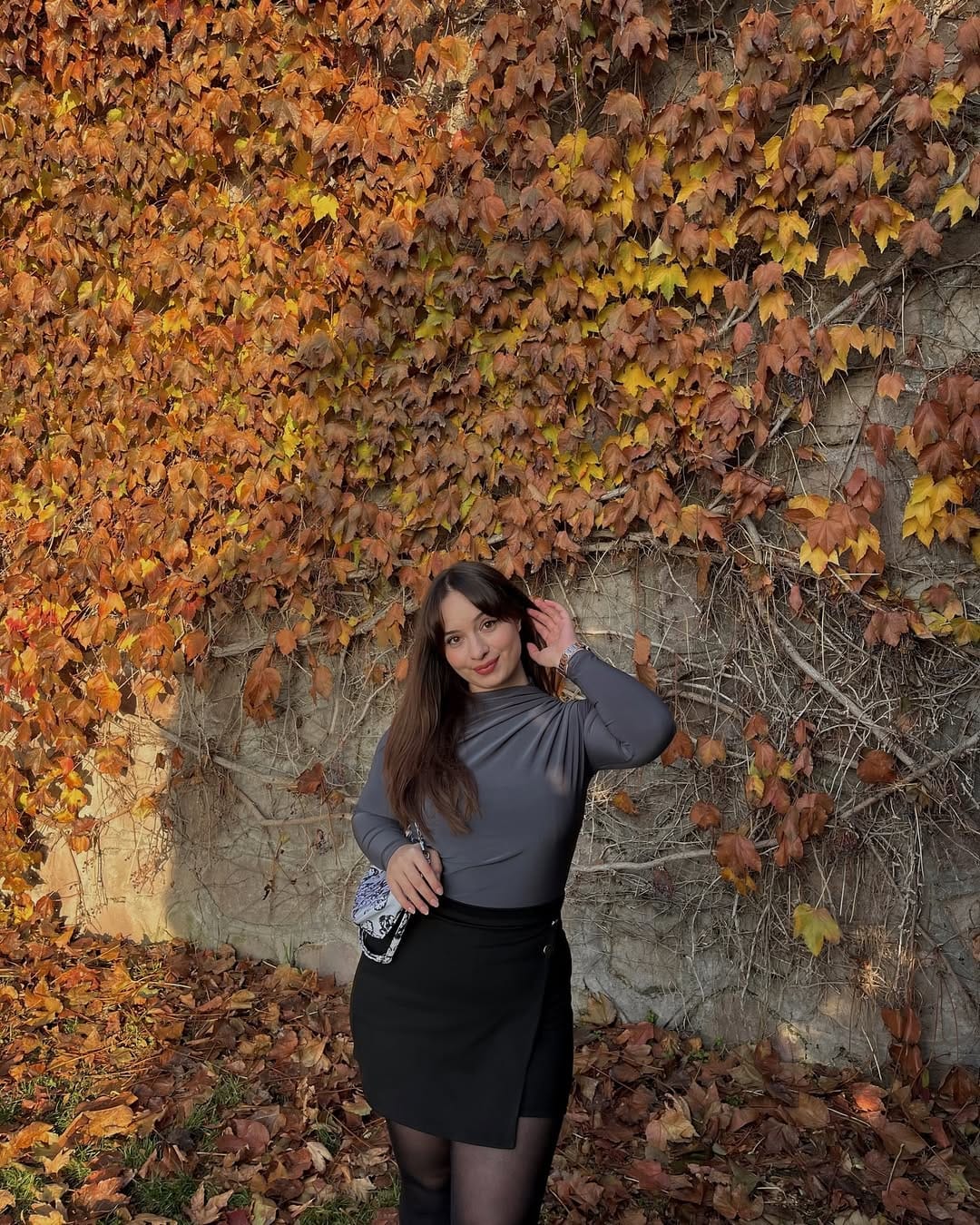 Post 8 by 𝙱𝚎𝚢𝚣𝚊 𝙶𝚞̈𝚗𝚎𝚢 ♡ on Instagram (carousel)