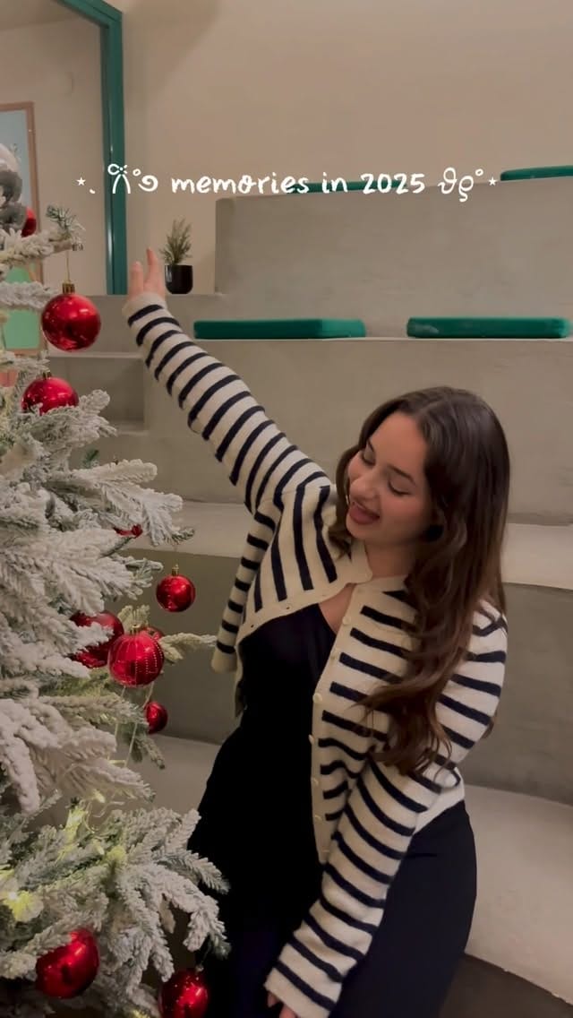 Post 6 by 𝙱𝚎𝚢𝚣𝚊 𝙶𝚞̈𝚗𝚎𝚢 ♡ on Instagram (video)