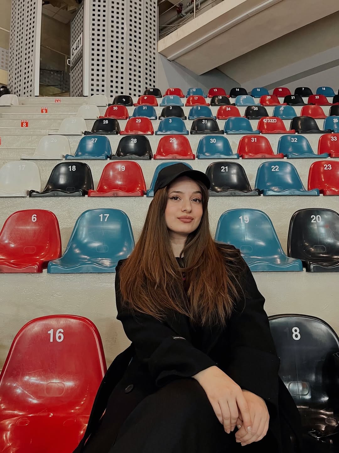 Post 3 by 𝙱𝚎𝚢𝚣𝚊 𝙶𝚞̈𝚗𝚎𝚢 ♡ on Instagram (carousel)