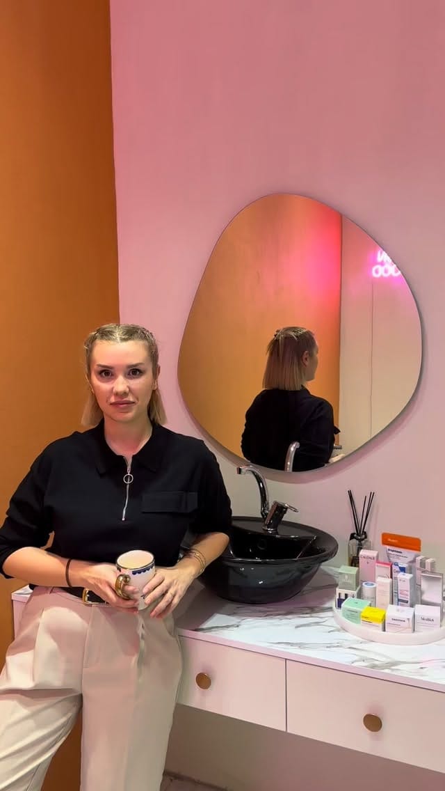 Post 6 by Ecz. Nazlı on Instagram (video)