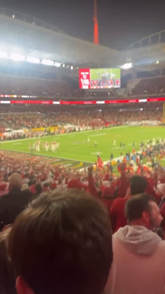 Post 6 by D. Chap on Instagram (video)