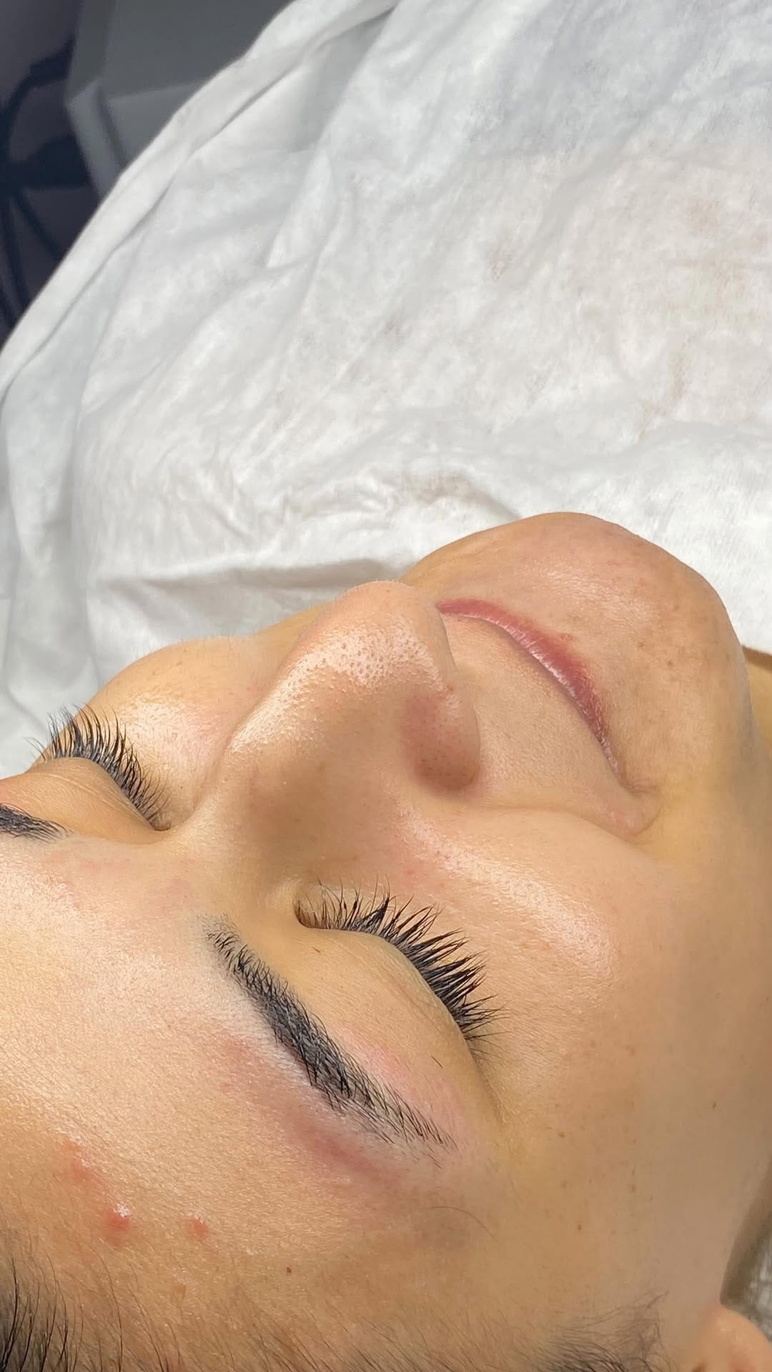 Post 7 by Berfin Kala Beauty on Instagram (video)