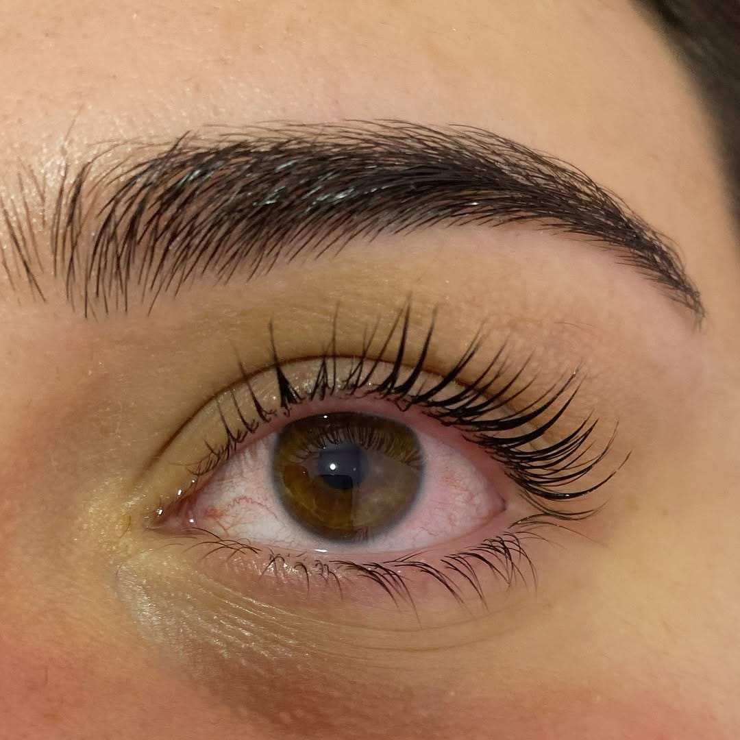 Post 10 by KM BEAUTY on Instagram (image)