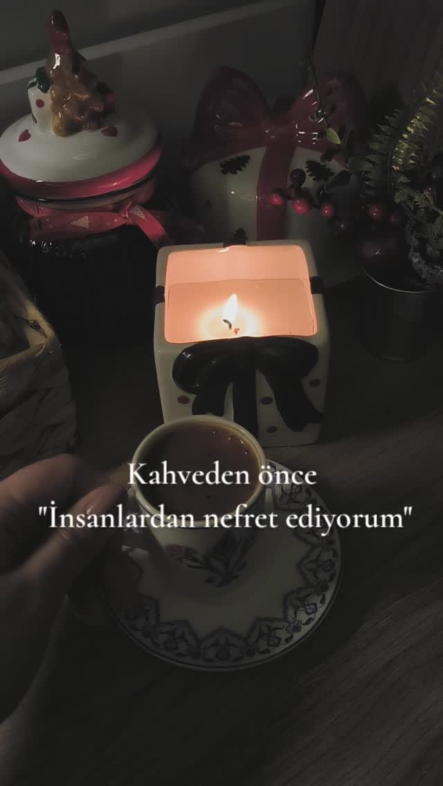 Post 4 by nailwithart on Instagram (video)