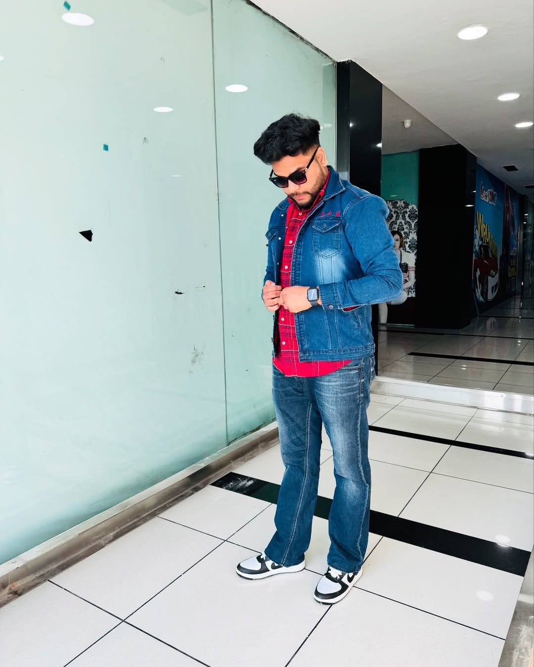 Post 10 by Mohit Gaming on Instagram (carousel)